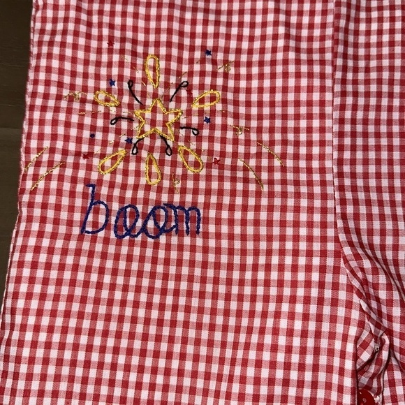 New The Proper Peony “Boom” Embroidered Jon Jon Size 24 Months Red Gingham - Picture 2 of 4